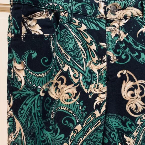 Paisley Jeggings by Chico's in Black, Gold and Green - Size 2 - Picture 4 of 7